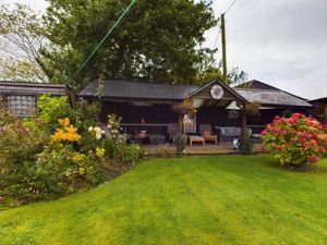 Side Garden- click for photo gallery